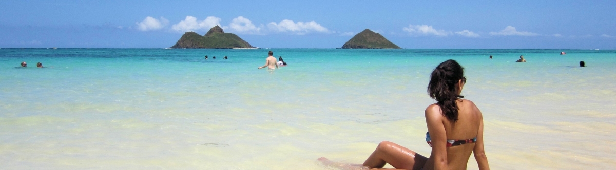 Lanikai Strand im April 2013 (MarlonBu)  [flickr.com]  CC BY 
Información sobre la licencia en 'Verificación de las fuentes de la imagen'